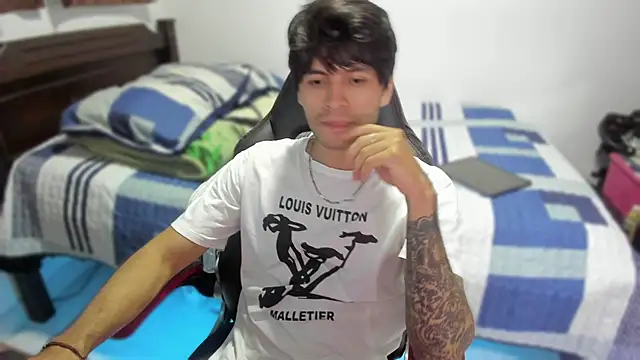 justin stark7 online show from December 6, 3:19 am