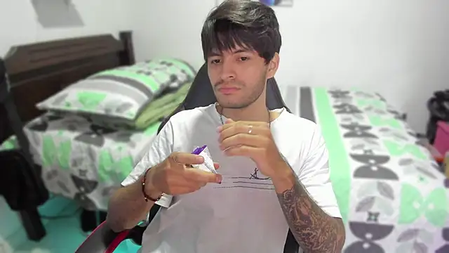 justin stark7 online show from January 21, 10:30 pm