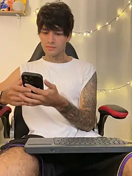 justin stark7 online show from February 10, 1:37 pm