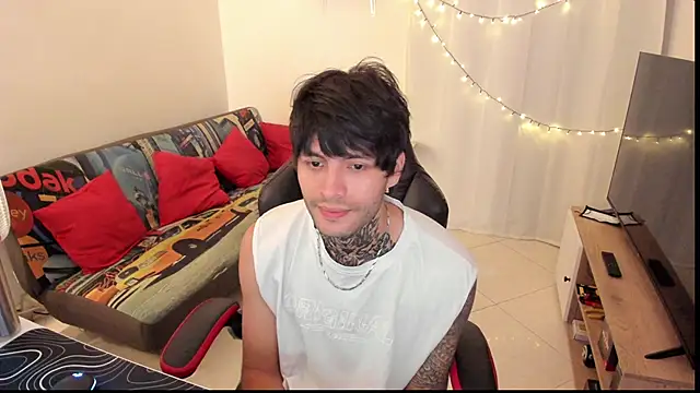 justin stark7 online show from March 10, 3:28 pm