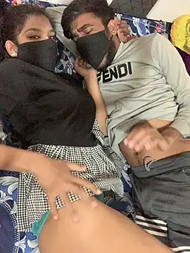 hottiess69 online show from December 19, 12:45 am