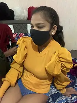 hottiess69 online show from December 21, 3:47 am