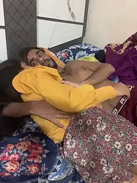 hottiess69 online show from March 4, 6:29 pm