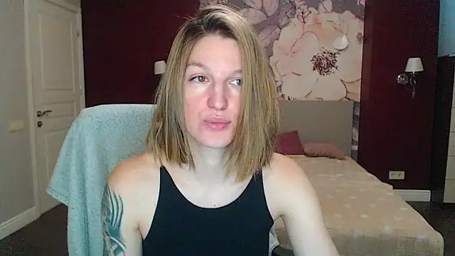 EmilyWalkeri online show from January 22, 7:46 am