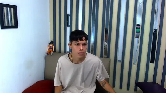 Levis Montes online show from December 18, 12:51 pm