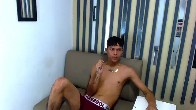 Levis Montes online show from December 18, 7:08 pm