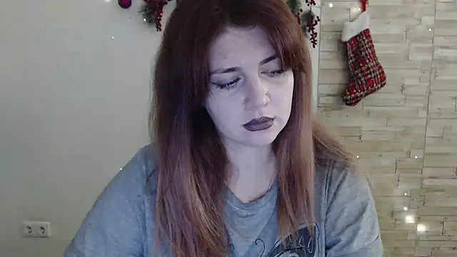 Lizzy Love online show from December 5, 7:38 pm