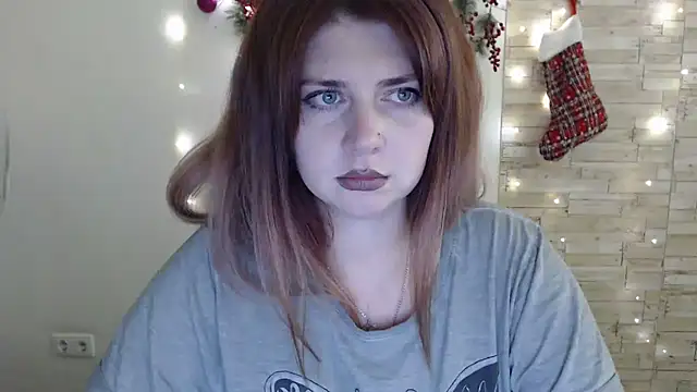 Lizzy Love online show from December 5, 10:45 pm