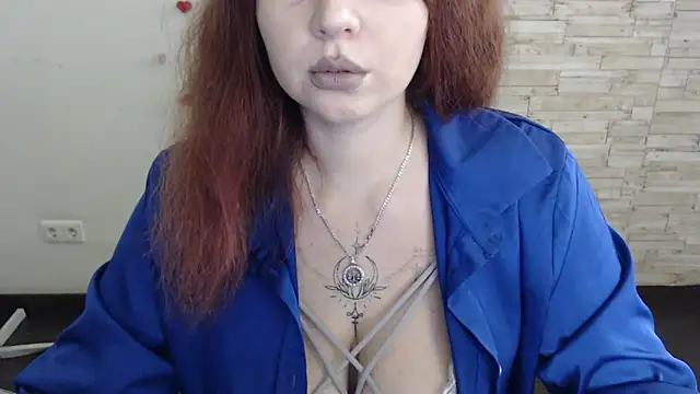 Lizzy Love online show from January 25, 1:30 pm