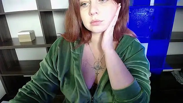 Lizzy Love online show from February 1, 1:34 am