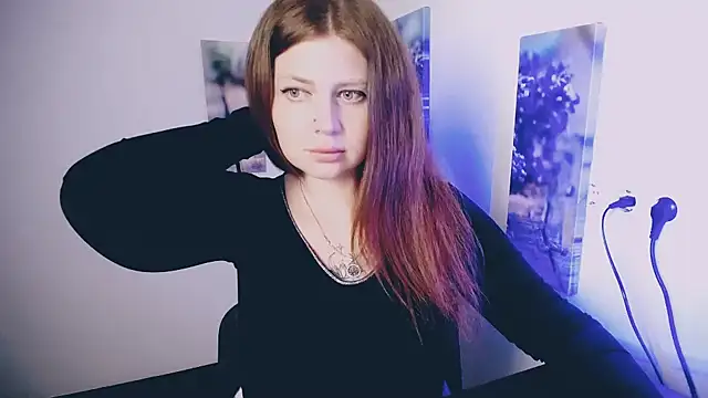 Lizzy Love online show from April 16, 10:56 pm