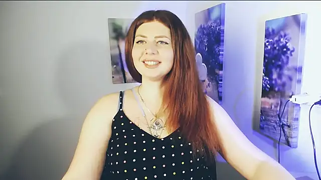 Lizzy Love online show from June 2, 9:00 am
