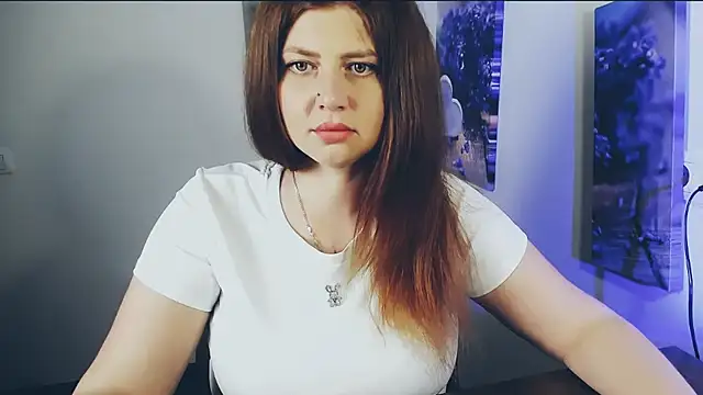 Lizzy Love online show from June 3, 9:12 am