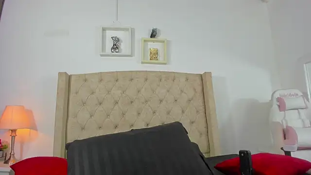 allisson m online show from March 11, 12:06 pm