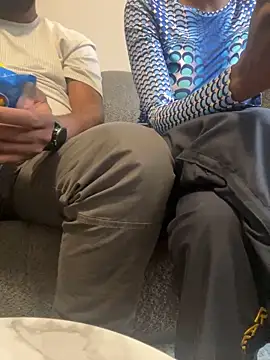 Snapshot of Baller_inch chatting on November 17, 2:45 pm Baller inch online show from November 17, 2:45 pm