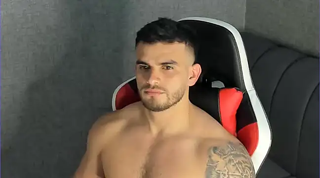 Snapshot of Ricardogo19 chatting on January 4, 11:59 pm Ricardogo19 online show from January 4, 11:59 pm