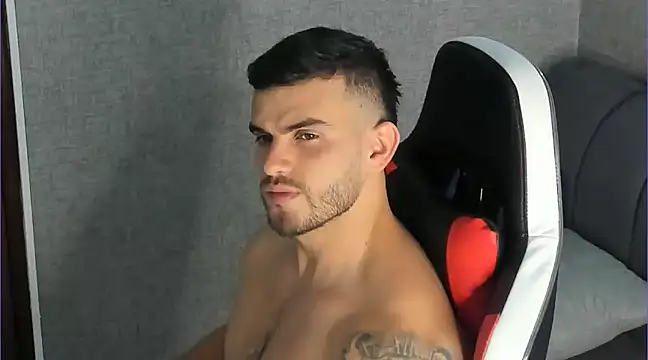 Snapshot of Ricardogo19 chatting on January 6, 4:55 pm Ricardogo19 online show from January 6, 4:55 pm