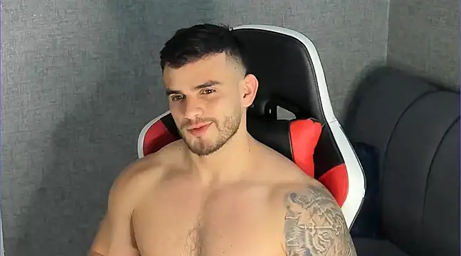 Snapshot of Ricardogo19 chatting on January 6, 11:52 pm Ricardogo19 online show from January 6, 11:52 pm