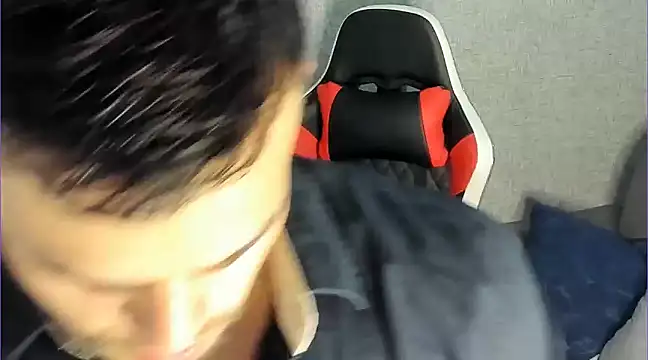 Snapshot of Ricardogo19 chatting on January 12, 12:28 am Ricardogo19 online show from January 12, 12:28 am