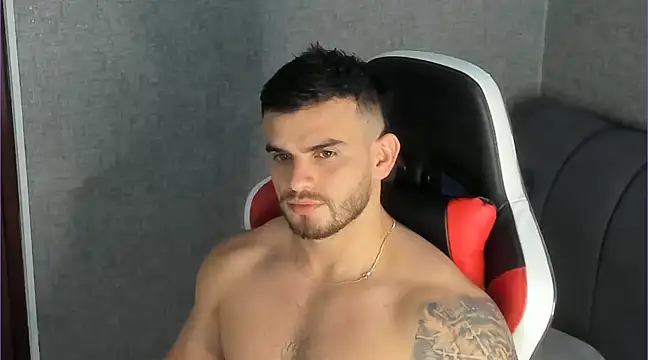 Snapshot of Ricardogo19 chatting on January 12, 10:22 pm Ricardogo19 online show from January 12, 10:22 pm