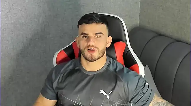 Snapshot of Ricardogo19 chatting on January 16, 1:47 pm Ricardogo19 online show from January 16, 1:47 pm