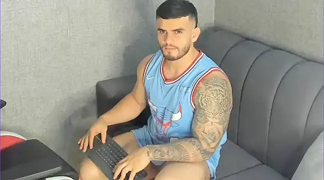 Snapshot of Ricardogo19 chatting on January 17, 6:26 am Ricardogo19 online show from January 17, 6:26 am