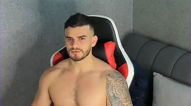 Snapshot of Ricardogo19 chatting on January 18, 8:40 pm Ricardogo19 online show from January 18, 8:40 pm