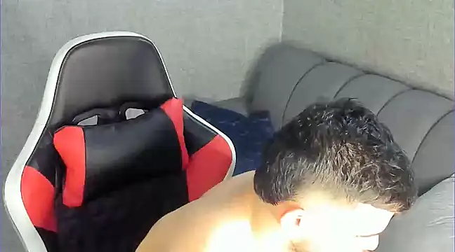 Snapshot of Ricardogo19 chatting on January 19, 9:02 pm Ricardogo19 online show from January 19, 9:02 pm