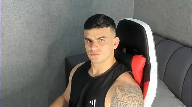 Snapshot of Ricardogo19 chatting on January 28, 10:34 pm Ricardogo19 online show from January 28, 10:34 pm