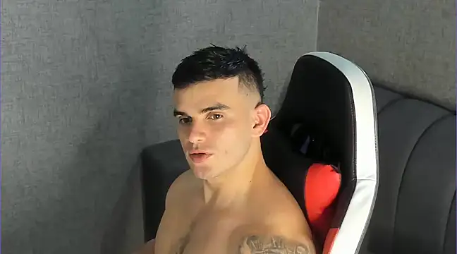 Snapshot of Ricardogo19 chatting on January 29, 3:22 am Ricardogo19 online show from January 29, 3:22 am