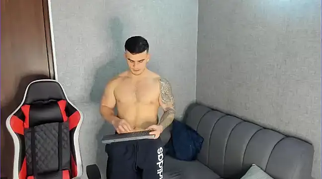 Snapshot of Ricardogo19 chatting on January 31, 3:20 am Ricardogo19 online show from January 31, 3:20 am