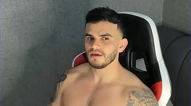 Snapshot of Ricardogo19 chatting on February 28, 10:39 pm Ricardogo19 online show from February 28, 10:39 pm