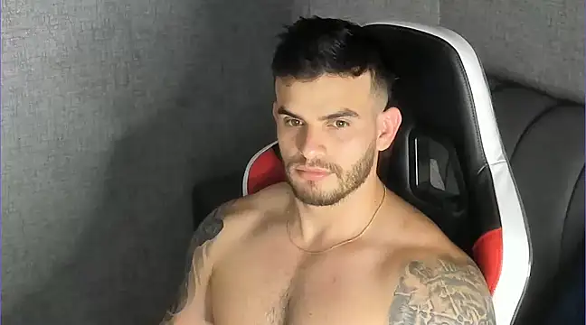 Snapshot of Ricardogo19 chatting on March 9, 9:57 pm Ricardogo19 online show from March 9, 9:57 pm