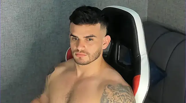 Snapshot of Ricardogo19 chatting on March 18, 10:48 pm Ricardogo19 online show from March 18, 10:48 pm