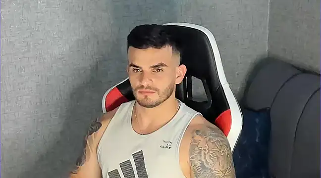 Snapshot of Ricardogo19 chatting on March 19, 11:03 pm Ricardogo19 online show from March 19, 11:03 pm