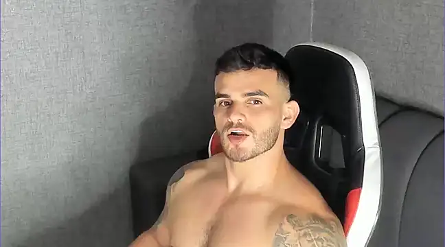 Snapshot of Ricardogo19 chatting on March 21, 1:34 am Ricardogo19 online show from March 21, 1:34 am