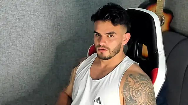 Snapshot of Ricardogo19 chatting on September 8, 11:37 pm Ricardogo19 online show from September 8, 11:37 pm