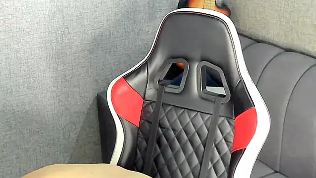 Snapshot of Ricardogo19 chatting on October 29, 11:06 pm Ricardogo19 online show from October 29, 11:06 pm