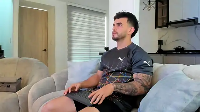 Ricardogo19 online show from February 18, 12:34 pm