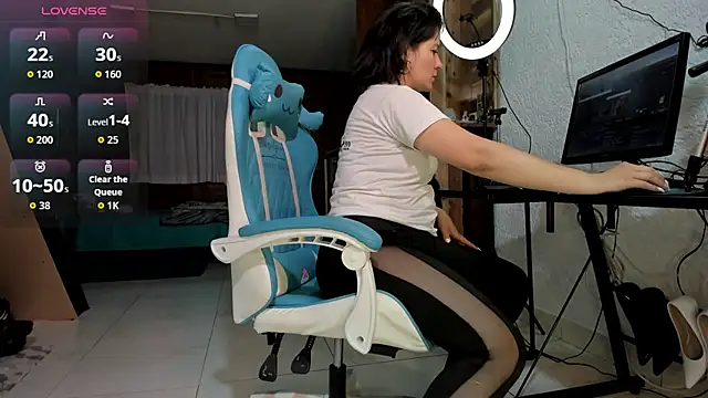 Snapshot of Cristina_Vanegas631 chatting on September 12, 4:01 am Cristina Vanegas631 online show from September 12, 4:01 am