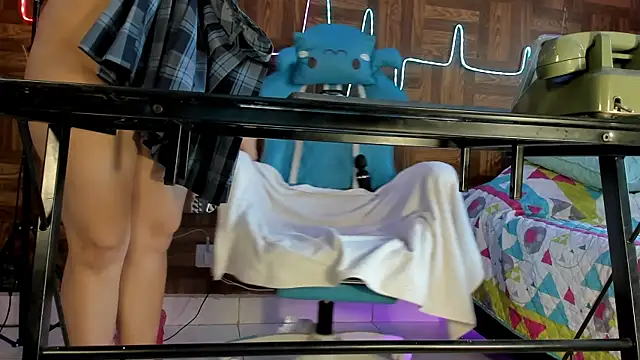 Cristina Vanegas631 online show from April 21, 7:06 pm