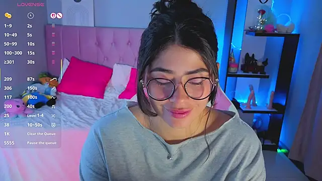 LoaLuxury online show from November 9, 5:33 pm