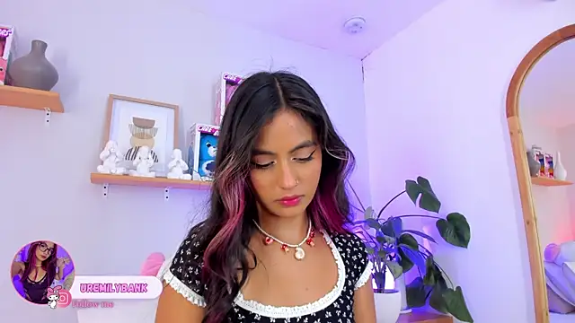 emily bank online show from October 9, 6:39 pm