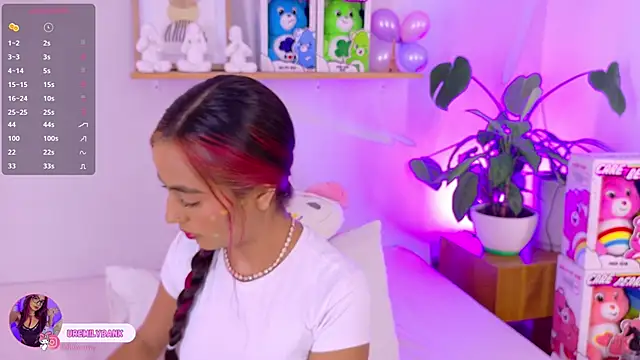 emily bank online show from December 1, 7:52 pm