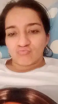 Emelyross  online show from March 21, 1:01 pm