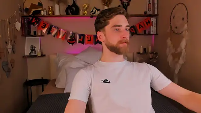 DexterDexx online show from October 31, 11:06 pm