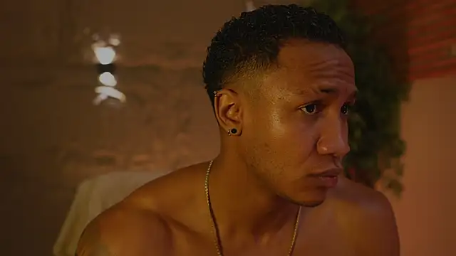 Logan Varela online show from October 21, 9:48 pm