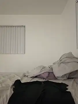 Snapshot of brookehoneynina chatting on February 15, 1:31 am brookehoneynina online show from February 15, 1:31 am