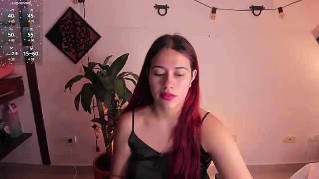 Snapshot of Agatha_Vixen chatting on February 25, 3:38 pm Agatha Vixen online show from February 25, 3:38 pm