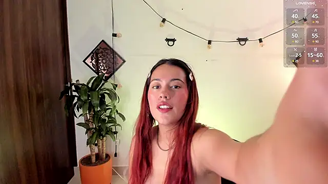 Snapshot of Agatha_Vixen chatting on March 13, 3:39 pm Agatha Vixen online show from March 13, 3:39 pm